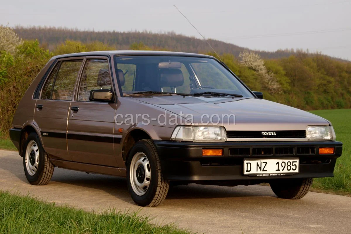Toyota Corolla 1.8 D DX 1985 front view
