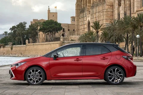 Toyota Corolla 1.8 Hybrid Dynamic 2019 view 12