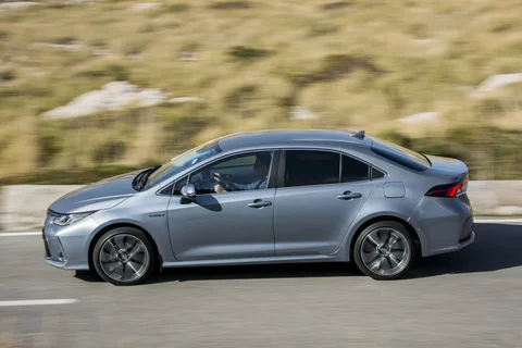 Toyota Corolla Sedan 1.8 Hybrid Active 2019 view 7