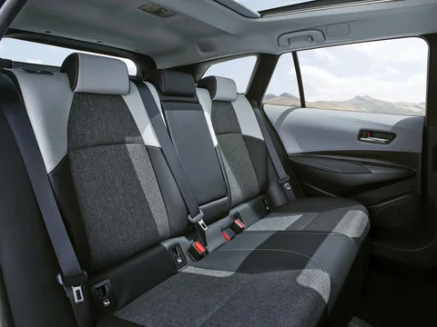 Toyota Corolla Touring Sports 1.2 Turbo Active 2019 view 11