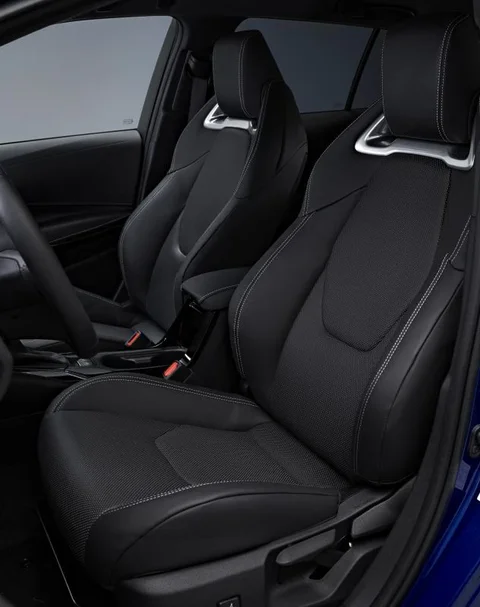Toyota Corolla Touring Sports Hybrid 140 Active 2023 view 2
