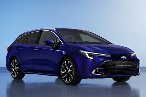 Toyota Corolla Touring Sports Hybrid 140 Active 2023 view 3