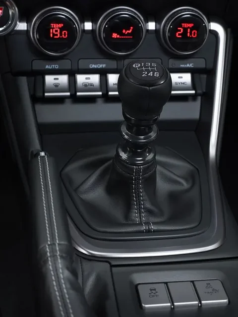 Toyota GR86 2.4 Pure 2022 view 4