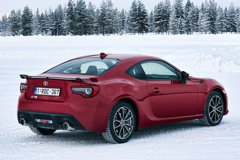 Toyota GT86 2.0 D-4S Black Edition 2018 view 8