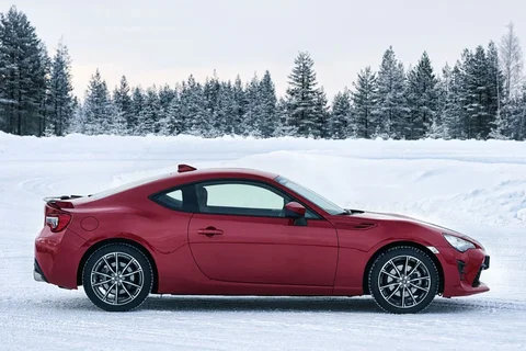 Toyota GT86 2.0 D-4S Black Edition 2018 view 9