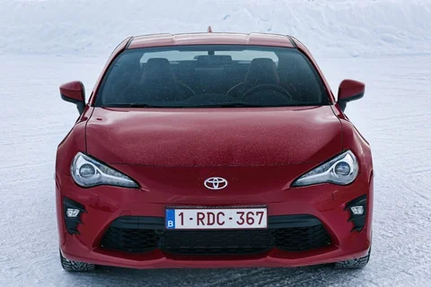 Toyota GT86 2.0 D-4S Black Edition 2018 view 10