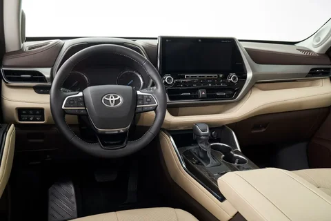 Toyota Highlander 2.5 Hybrid AWD Premium 2021 view 2