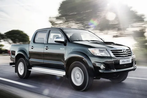 Toyota Hilux Double Cab 2.5 D-4D-F 4WD VX 2012 view 2
