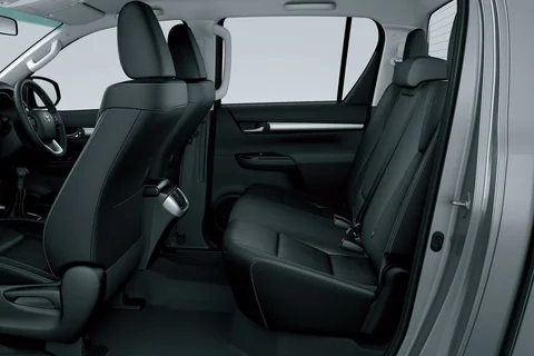 Toyota Hilux Double Cab 2.4 D-4D 4WD Executive 2019 view 5