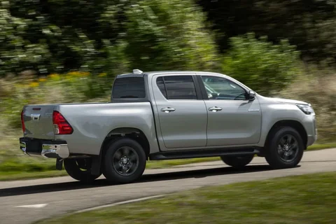 Toyota Hilux Double Cab 2.4 D-4D 4WD Challenger 2024 view 9