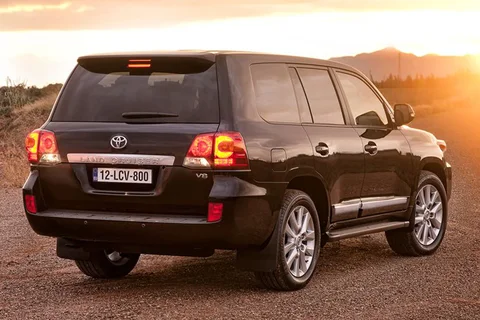 Toyota Land Cruiser V8 4.5 D-4D VX 2012 view 2