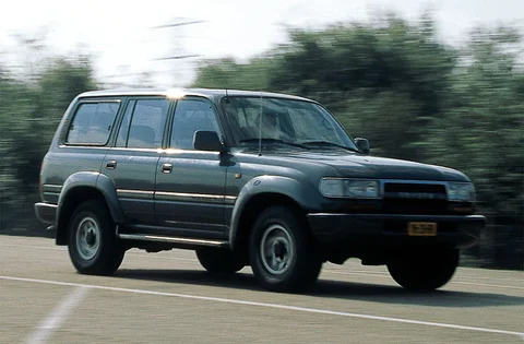 Toyota Land Cruiser 1990 front view