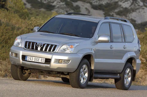 Toyota Land Cruiser 3.0 D-4D VX 2004 view 2