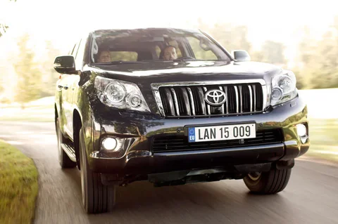 Toyota Land Cruiser 3.0 D-4D Executive 2010 view 3