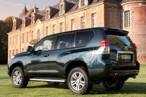 Toyota Land Cruiser 3.0 D-4D Executive 2010 view 12