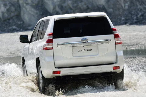Toyota Land Cruiser 2.8 D-4D-F VX 2015 view 4
