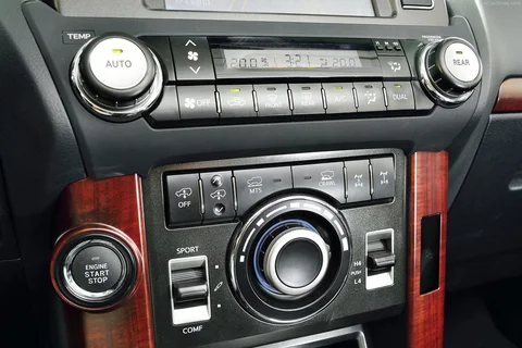 Toyota Land Cruiser 2.8 D-4D-F VX 2015 view 8