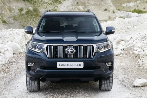 Toyota Land Cruiser 2.8 D-4D Executive 2017 view 5
