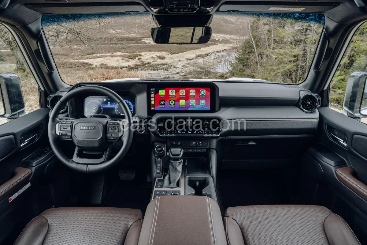 Toyota Land Cruiser 250 2.8 D-4D First Edition 2024 front view