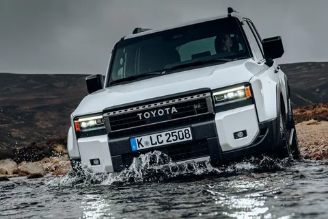 Toyota Land Cruiser 250 2.8 D-4D First Edition 2024 view 12