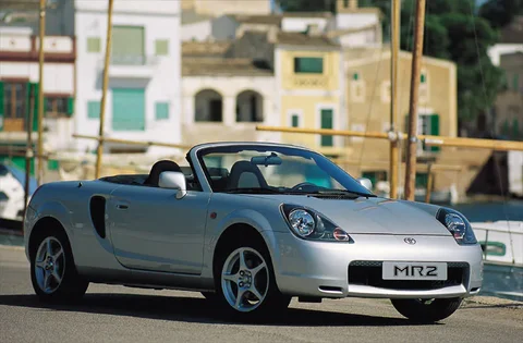 Toyota MR2 1.8 16v VVT-i Speedshift 2000 view 4