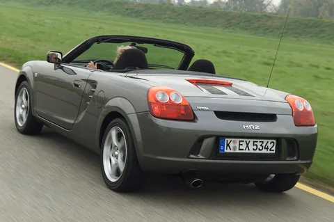 Toyota MR2 1.8 16v VVT-i Speedshift 2002 view 4
