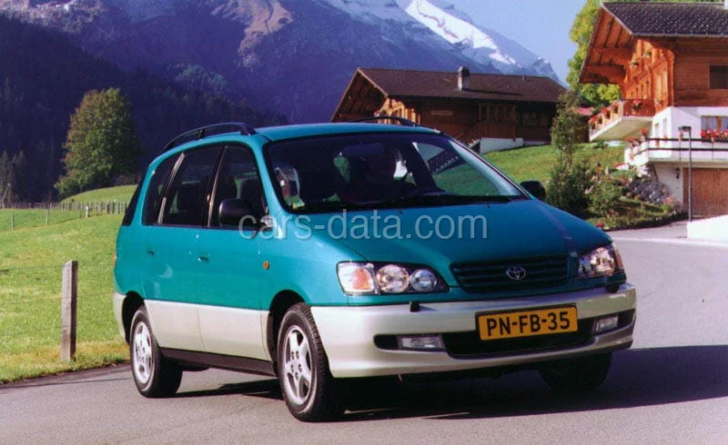 Toyota Picnic 2.2 TD Executive 1999 front view