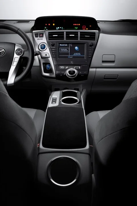 Toyota Prius+ Prius Wagon 1.8 HSD Dynamic Business 2012 view 6