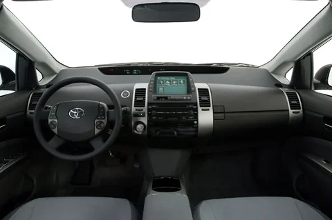 Toyota Prius THSD 2004 view 8