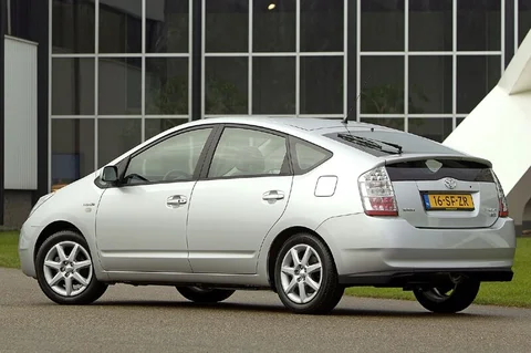 Toyota Prius THSD Tech 2006 view 2