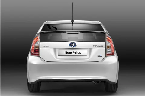 Toyota Prius 1.8 HSD Dynamic Business 2011 view 3