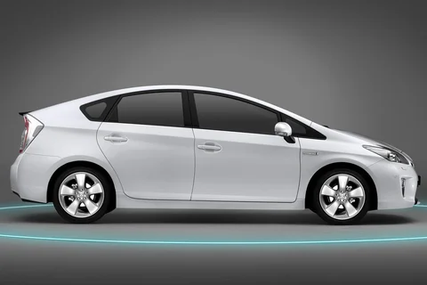 Toyota Prius 1.8 HSD Dynamic Business 2011 view 10