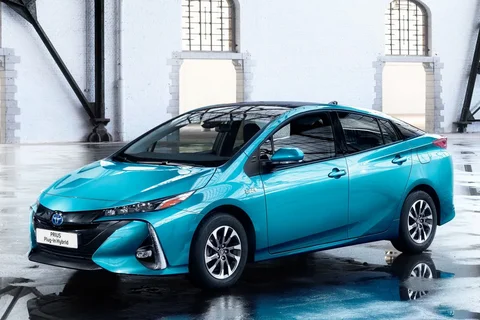 Toyota Prius 1.8 Plug-in Hybrid Dynamic 2018 view 5
