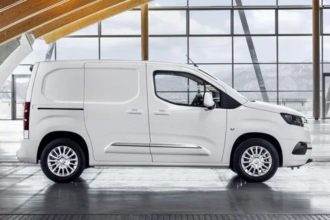 Toyota Proace City 1.5 D-4D 100hp Runner 2020 view 4