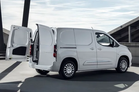 Toyota Proace City 1.5 D-4D 100hp Runner 2020 view 7
