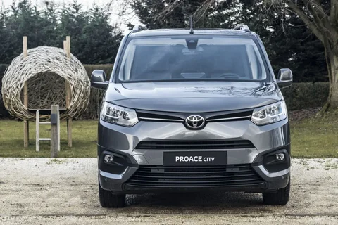 Toyota Proace City Verso Long 1.2 Turbo 110hp Active 2020 view 8