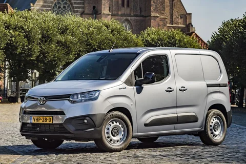 Toyota Proace City 50kWh Prof 2021 view 12