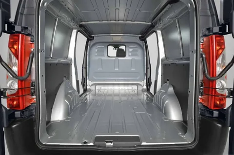 Toyota Proace L2H2 2.0D 128 Aspiration 2013 view 2