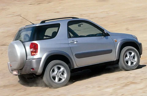 Toyota RAV4 2.0 D4-D Linea Sol 4WD 2001 view 5