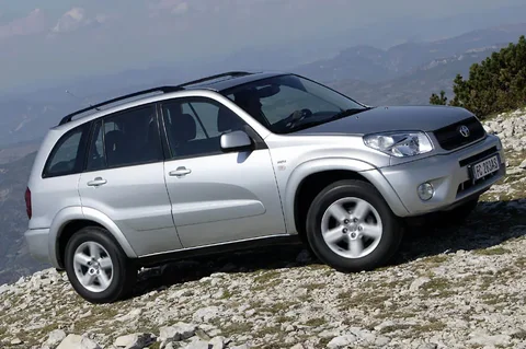 Toyota RAV4 2.0 D4-D Linea Sol 4WD 2003 view 6