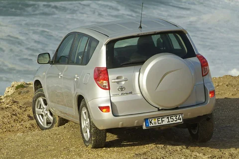 Toyota RAV4 2.2 D-4D D-CAT Sol 2006 view 7