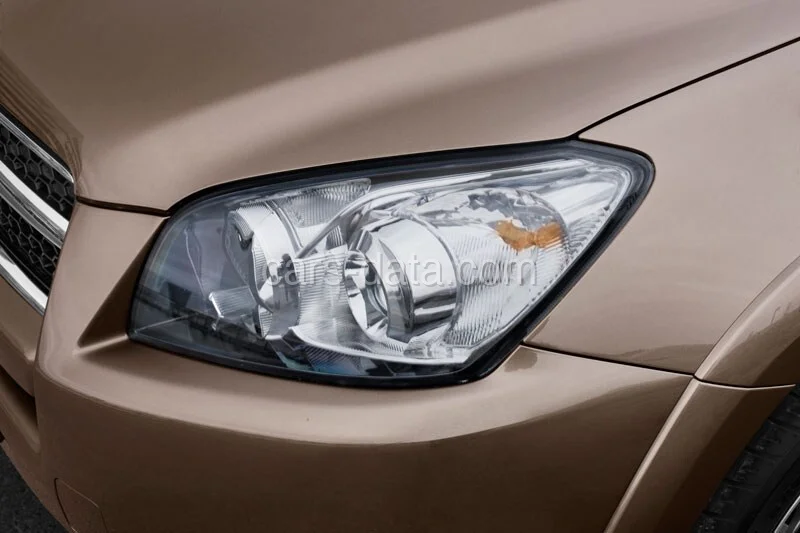 Toyota RAV4 2.2 D-4D D-CAT Dynamic 2009 front view
