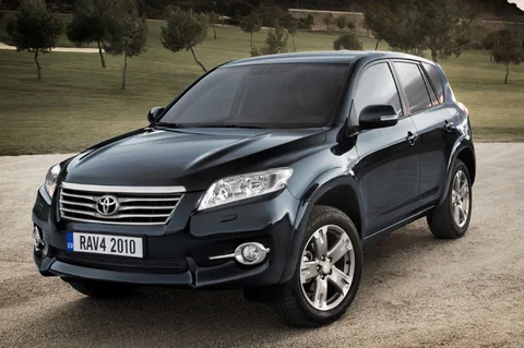 Toyota RAV4 2.2 D-4D D-CAT Dynamic 2010 view 5