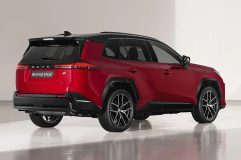 Toyota RAV4 Plug-in Hybrid 300 AWD Dynamic 2026 view 8