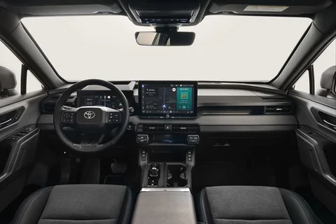 Toyota RAV4 Plug-in Hybrid 300 AWD Dynamic 2026 view 12
