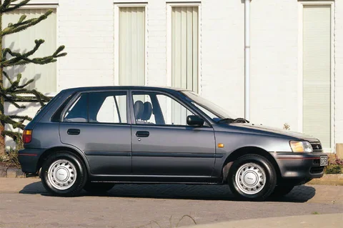 Toyota Starlet 1.3i 1994 view 2