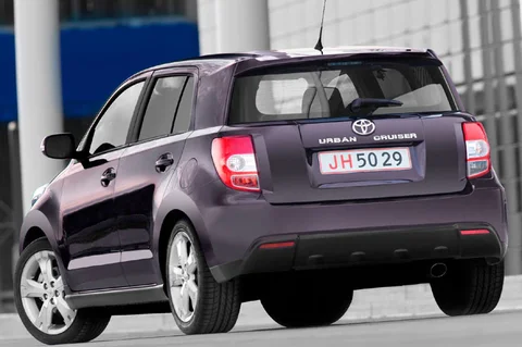Toyota Urban Cruiser 1.3 VVT-i Dynamic 2009 view 2