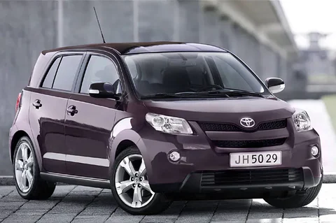 Toyota Urban Cruiser 1.3 VVT-i Dynamic 2009 view 4