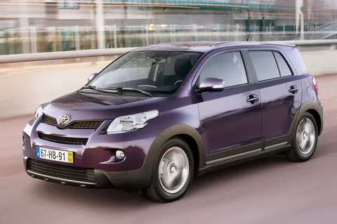 Toyota Urban Cruiser 1.3 VVT-i Dynamic 2009 view 8