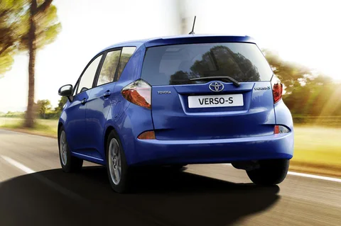 Toyota Verso-S 1.3 VVT-i Dynamic 2011 view 9